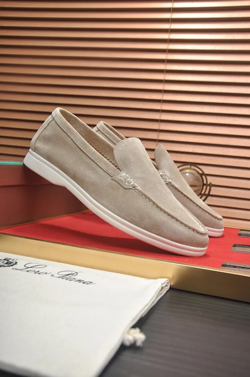 Men's shoes 💰400💶[𝐥𝐨𝐫𝐨 𝐏𝐢𝐚𝐧𝐚] [Couple model] High-end quality, affordable price, LP classic loafers, Italian treasure brand, the only brand that can match Hermès! Only after wearing it do we know that we can’t live up to our feet. Women’s code: 35-40 (customized sizes 34, 41, 42 are non-returnable) Men’s code: 38-44 (customized 45, 46, 47, 48 are non-refundable) Fabric: Customized imported cashmere Lining: Customized imported fetal cowhide Foot: Imported benzene-dyed calfskin Outsole: Exclusive original glass rubber outsole